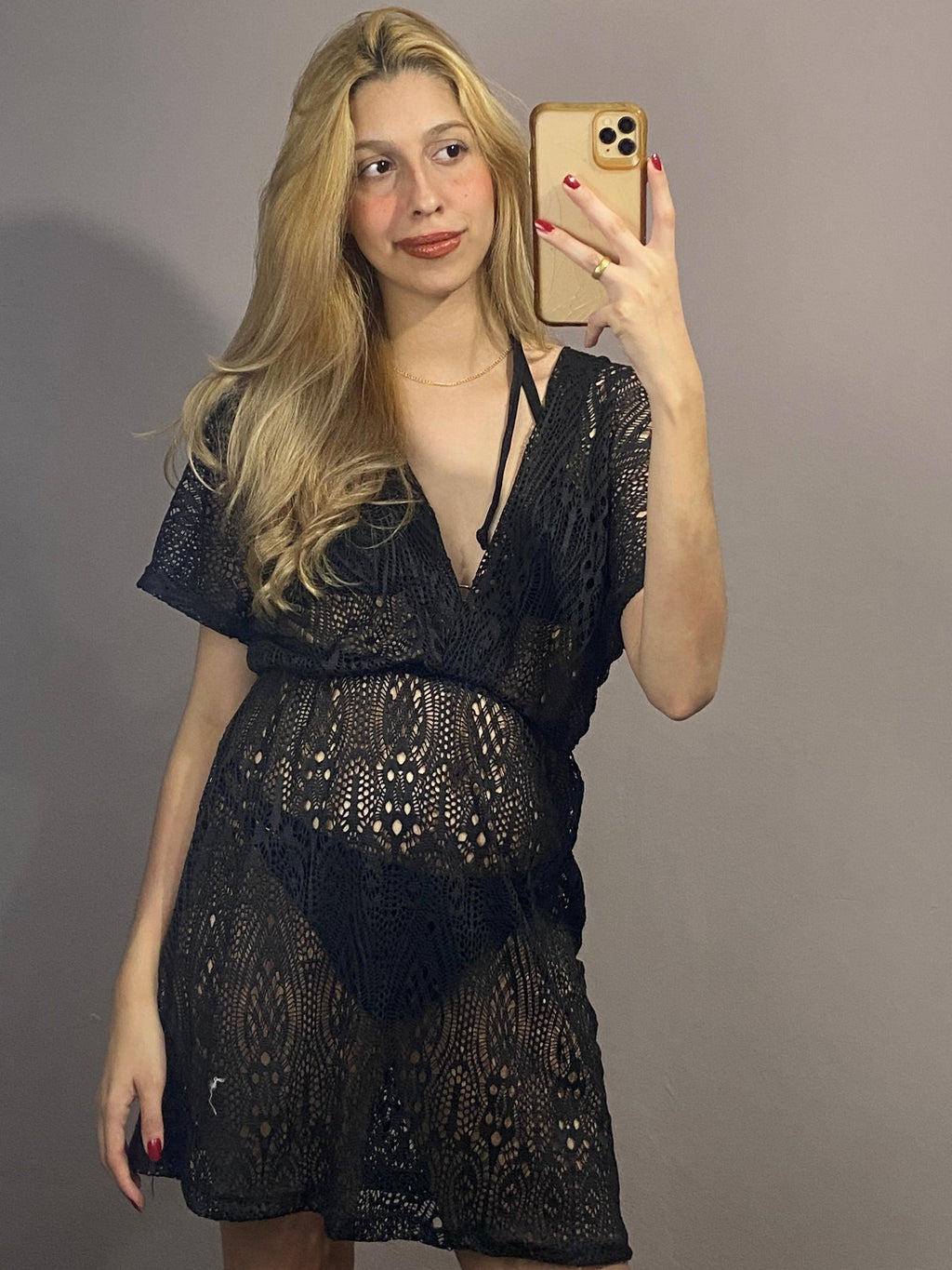 Vestido Curto V de Renda